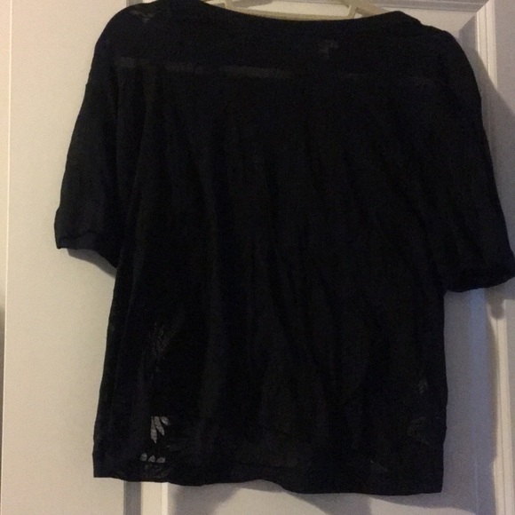 GAP Tops - Gap see through daisy t GAP Tops - Gap see through daisy t